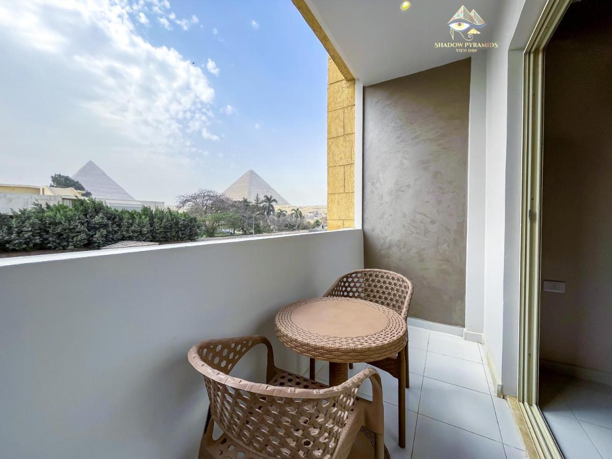 Shadow Pyramids View Hotel